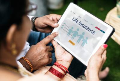 Digital Trends in India Digital Trends in Indian Life Insurance